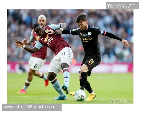 特巴斯直言曼城与巴黎财务违规西甲依然保持竞争力与活力 特巴斯直言曼城与巴黎财务违规西甲依然保持竞争力与活力