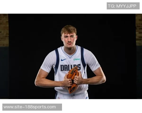 拉塞尔在场提升独行侠进攻效率显著下场后表现急剧下滑