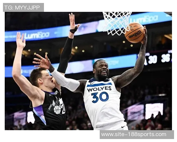 兰德尔高效发挥30分钟砍下26分9板5助助球队取得胜利