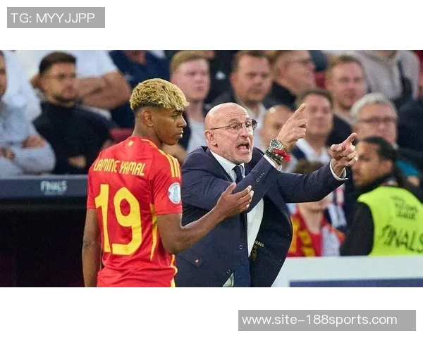 西班牙队总监回应国家德比冲突称球队氛围良好保持冷静态度 西班牙队总监回应国家德比冲突称球队氛围良好保持冷静态度